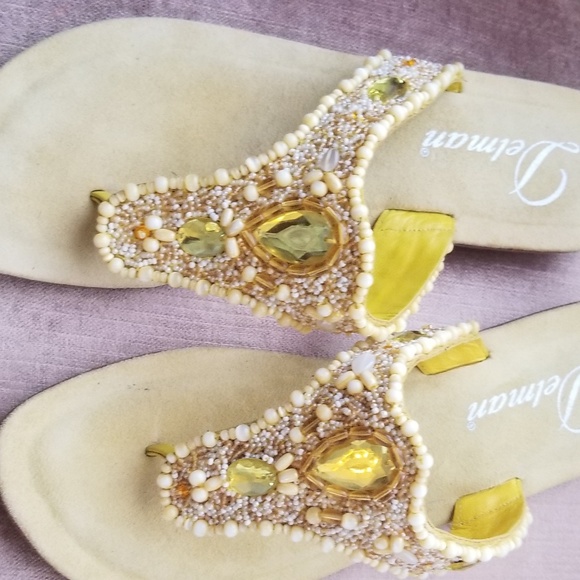 Delman Sandals Beautiful Yellow - Picture 2 of 3